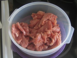 Sikaa 300x225 Kiinalaista porsasta luumukastikkeessa